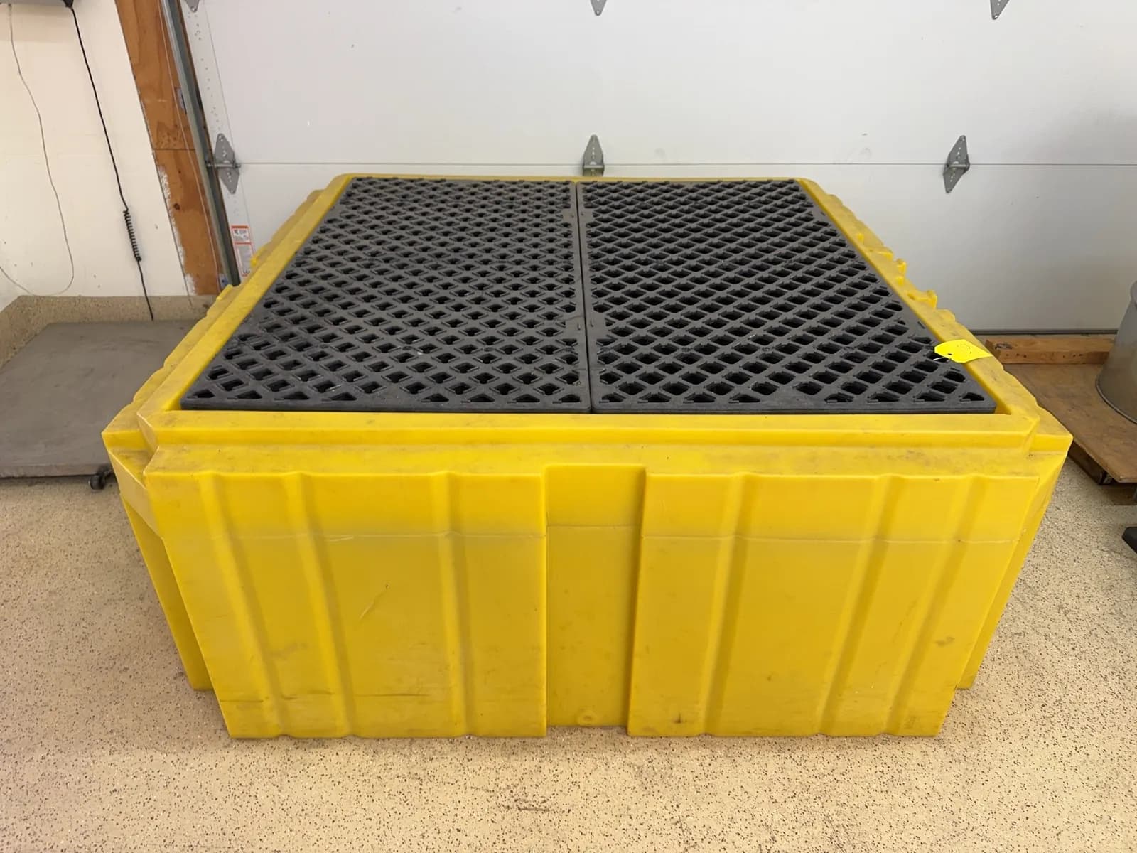 ultratech-360-gallon-ibc-spill-pallet-plus-5d6386