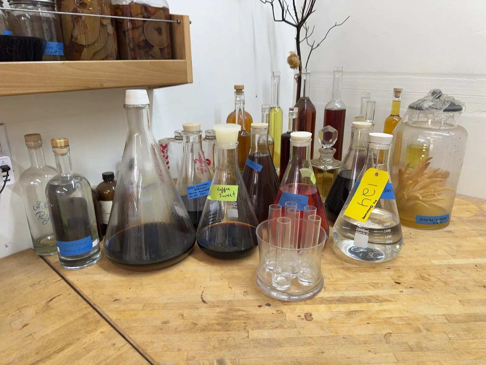 bulk-lot-of-glassware-0b5560