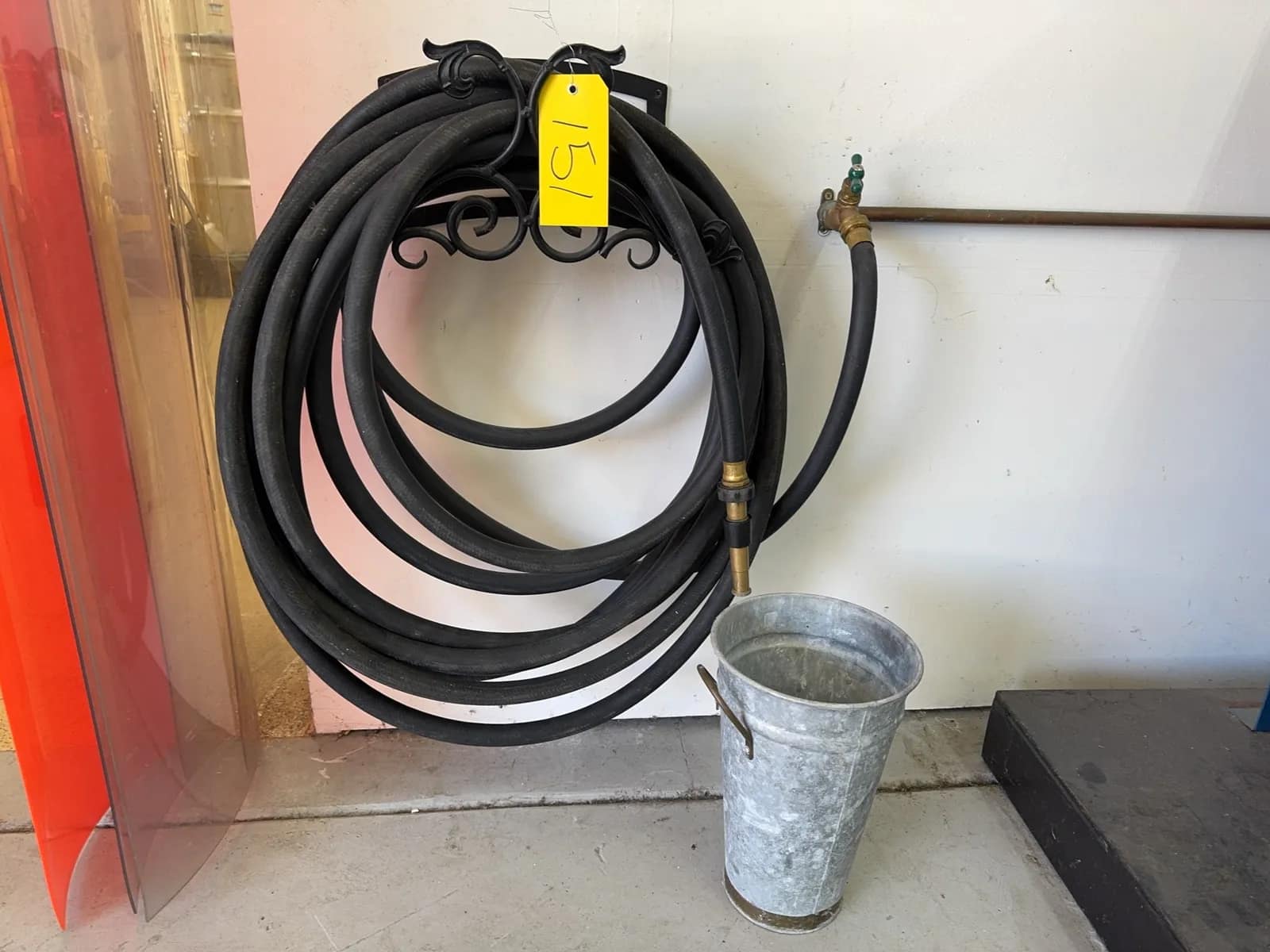 hose-with-nozzle-and-wall-mount-ms99rmdy
