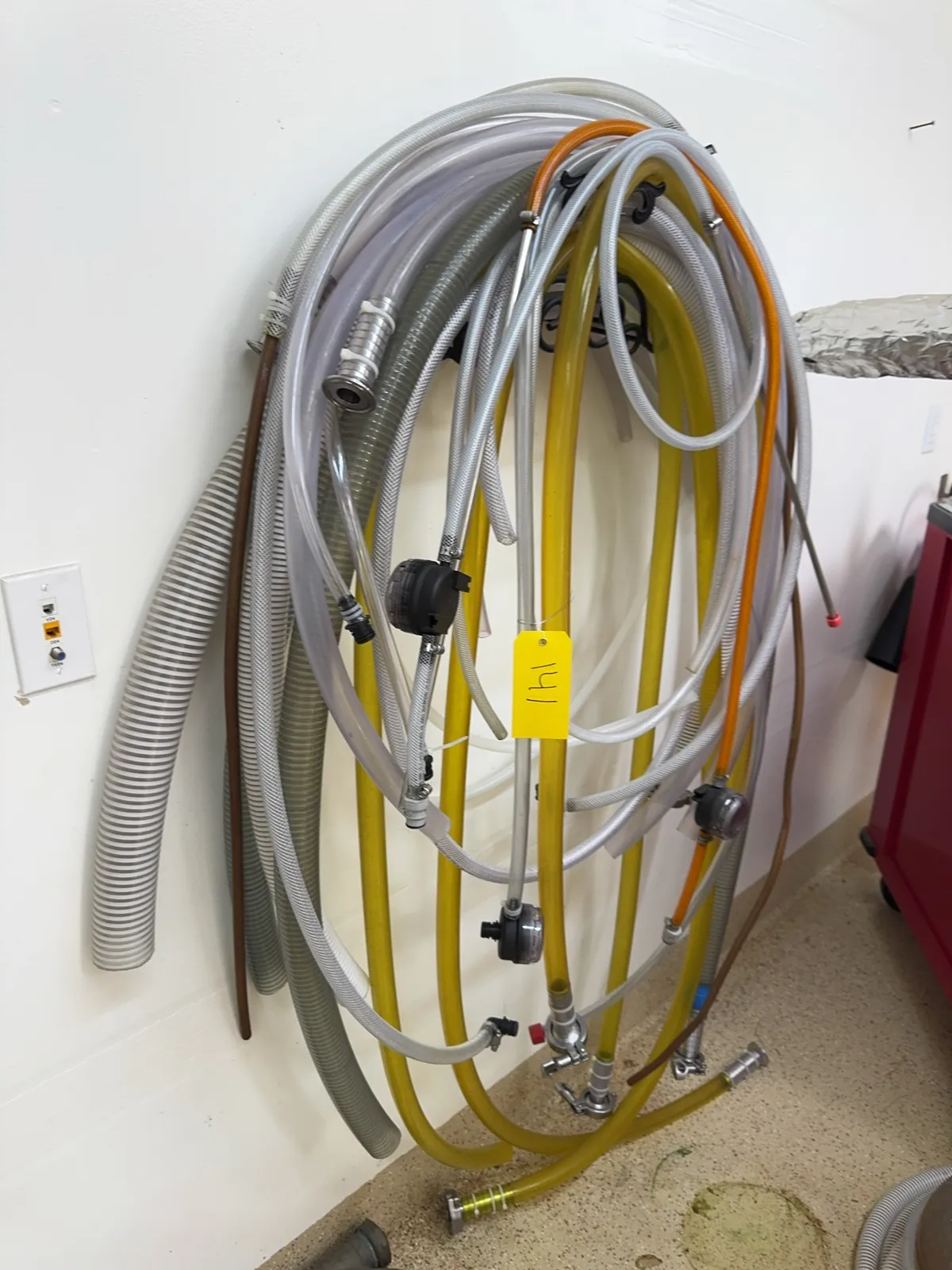 bulk-lot-of-assorted-hosing-hosing-with-flojet-inlet-strainers-and-hosing-with-stainless-steel-quick-connects-ms9a2mz4