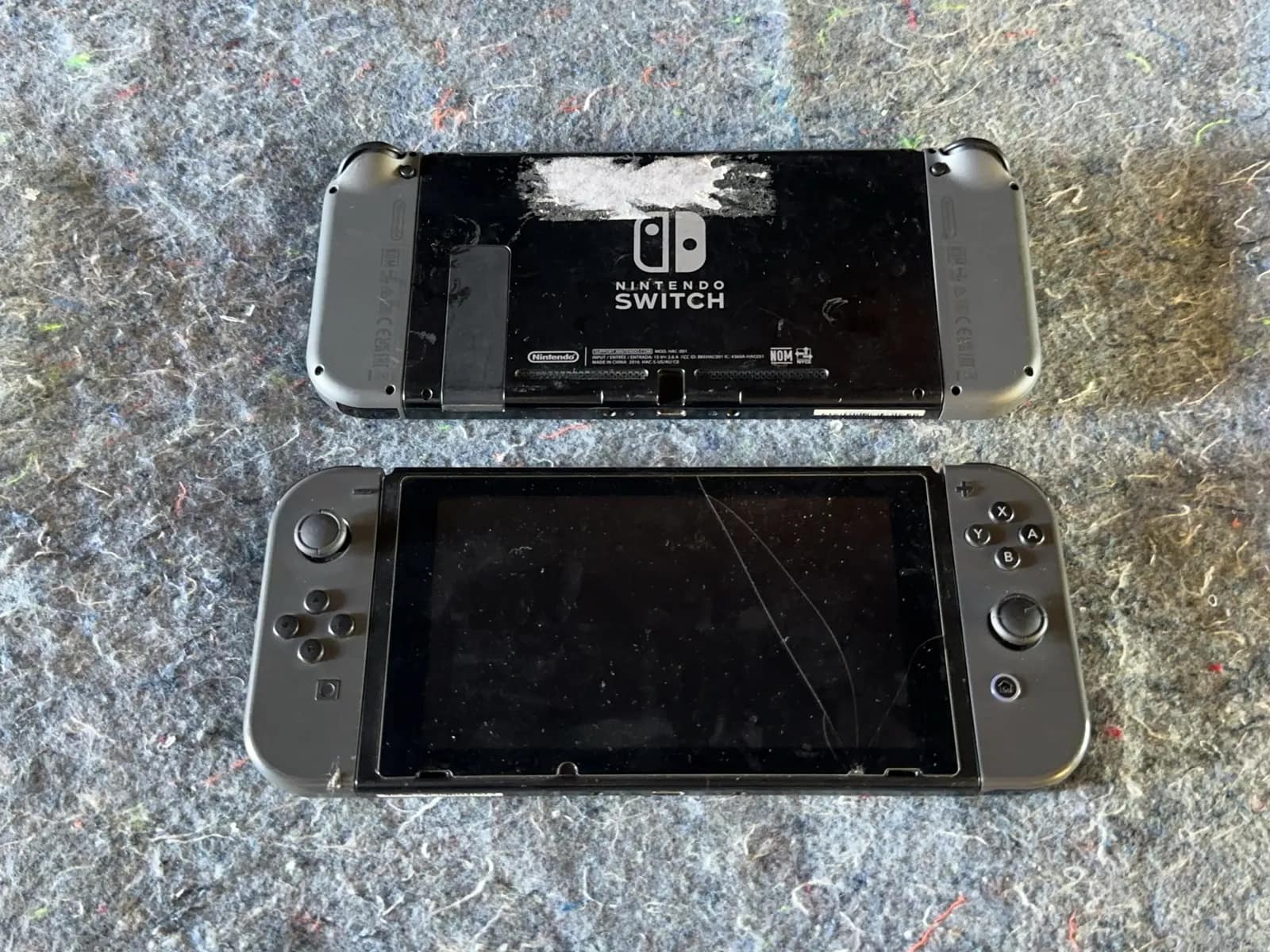 2-nintendo-switch-consoles-msdqxzok