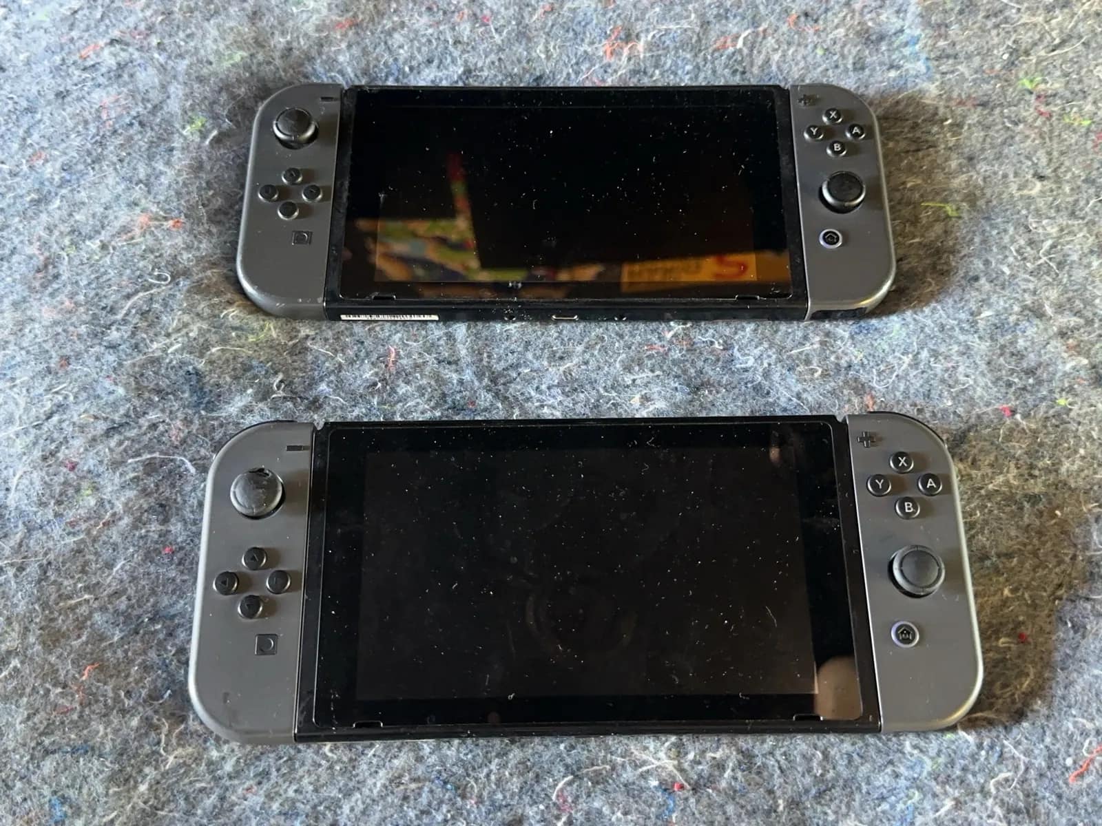 2-nintendo-switch-consoles-fa5335