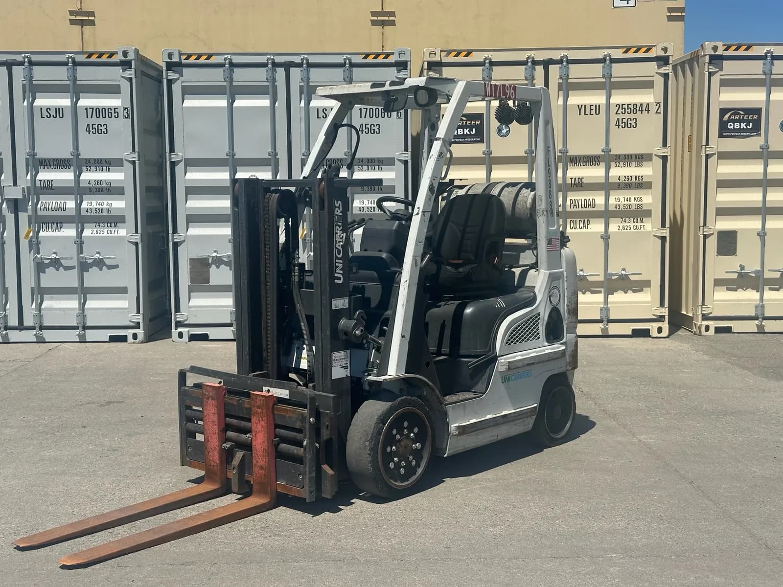 2015-nissan-mcp1f2a20lv-4000lb-capacity-propane-forklift-msdz0l3w