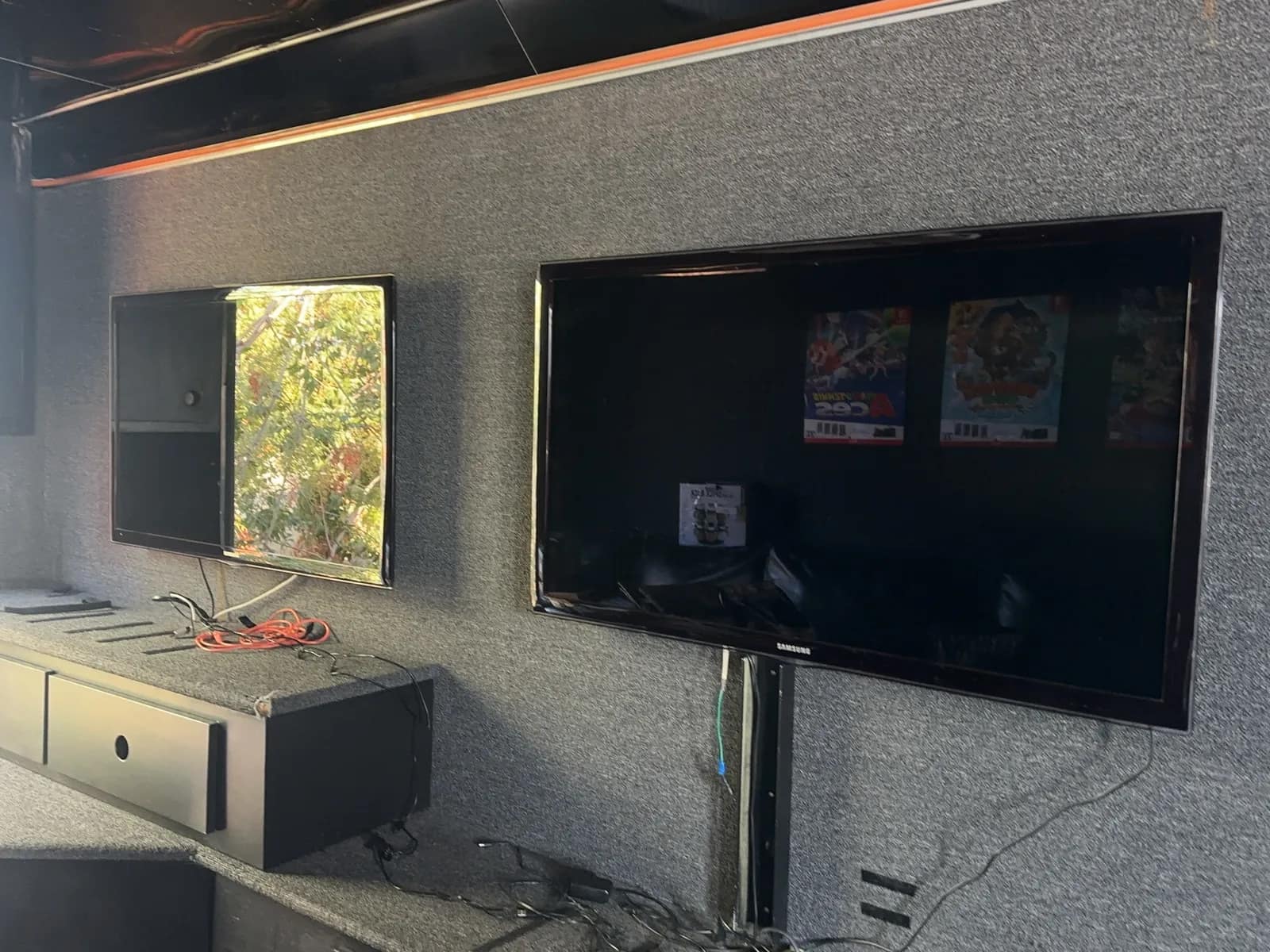 2-samsung-45-flat-screen-tvs-48466f
