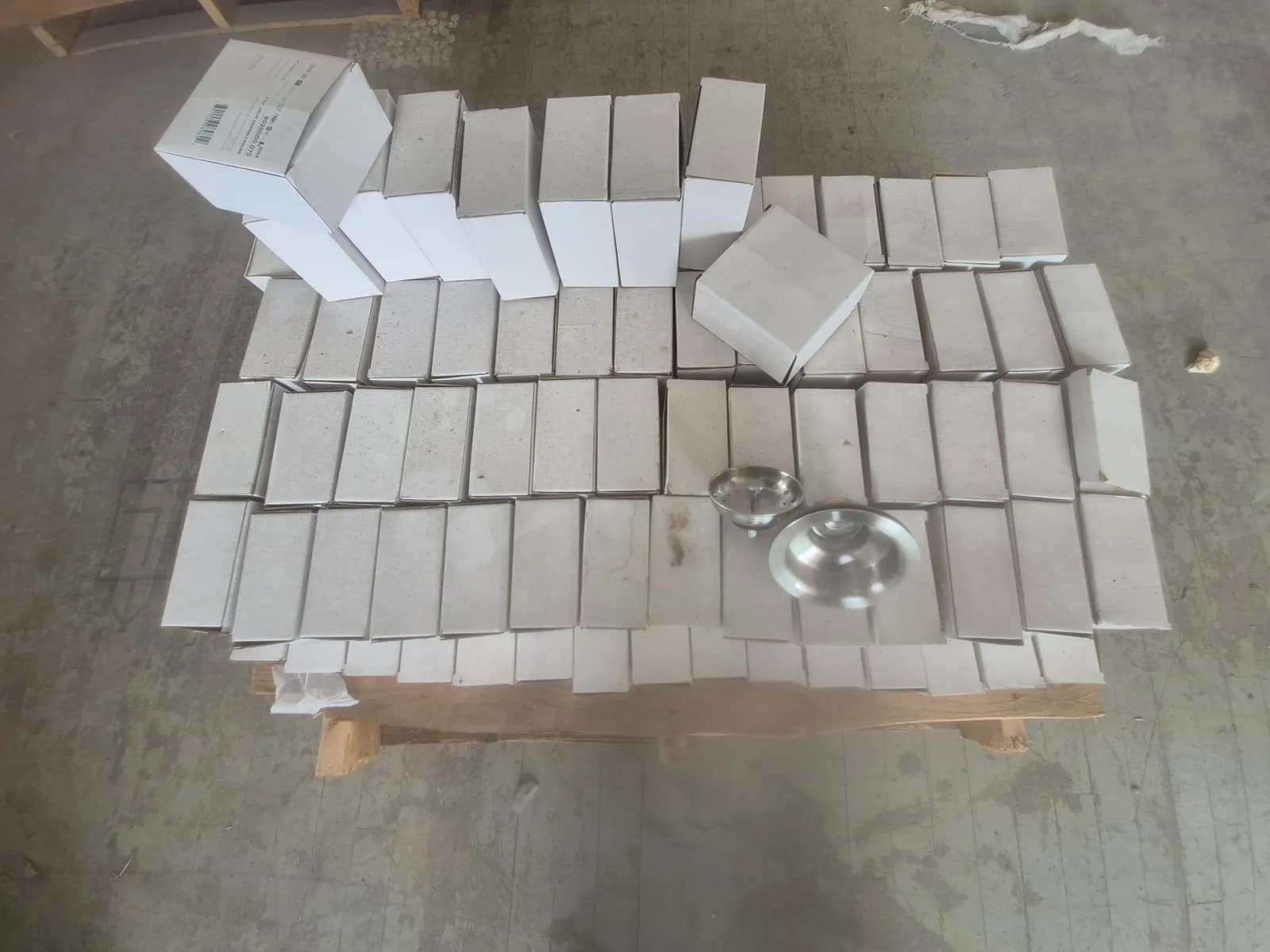 approximately-140-3-1-2-drain-assembly-round-4ef5e0