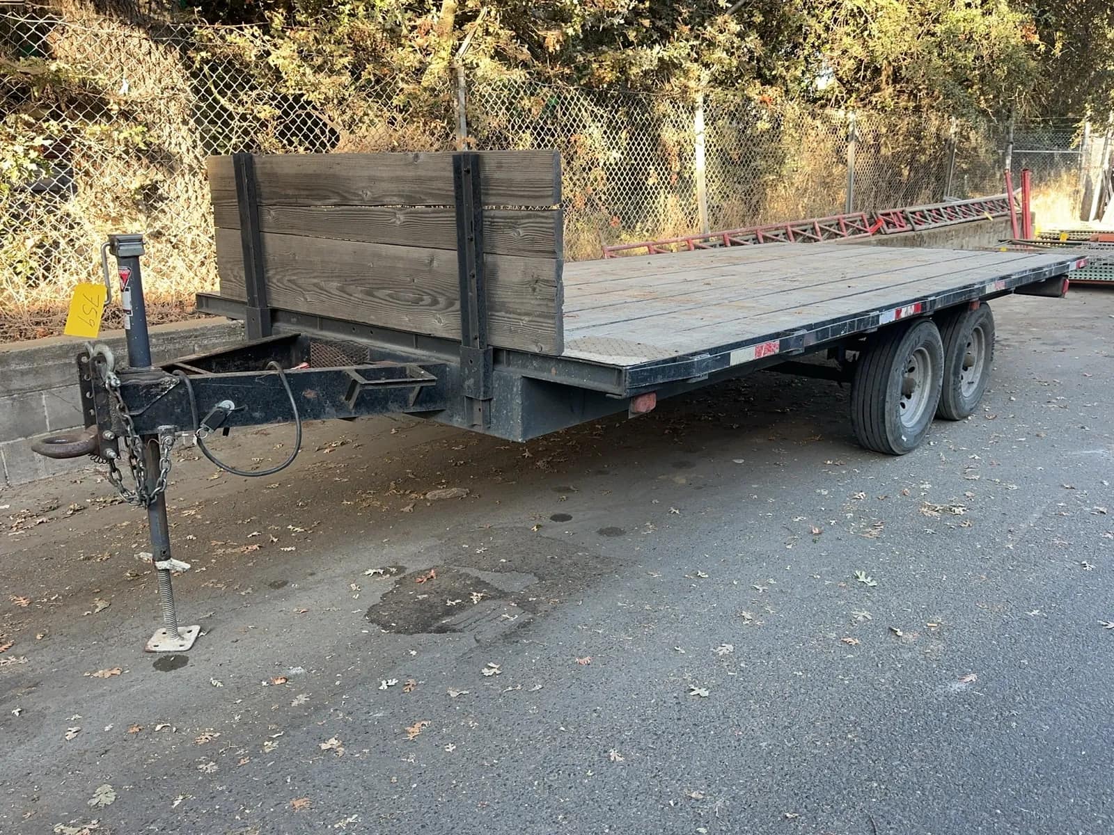17-flatbed-trailer-3bc56c