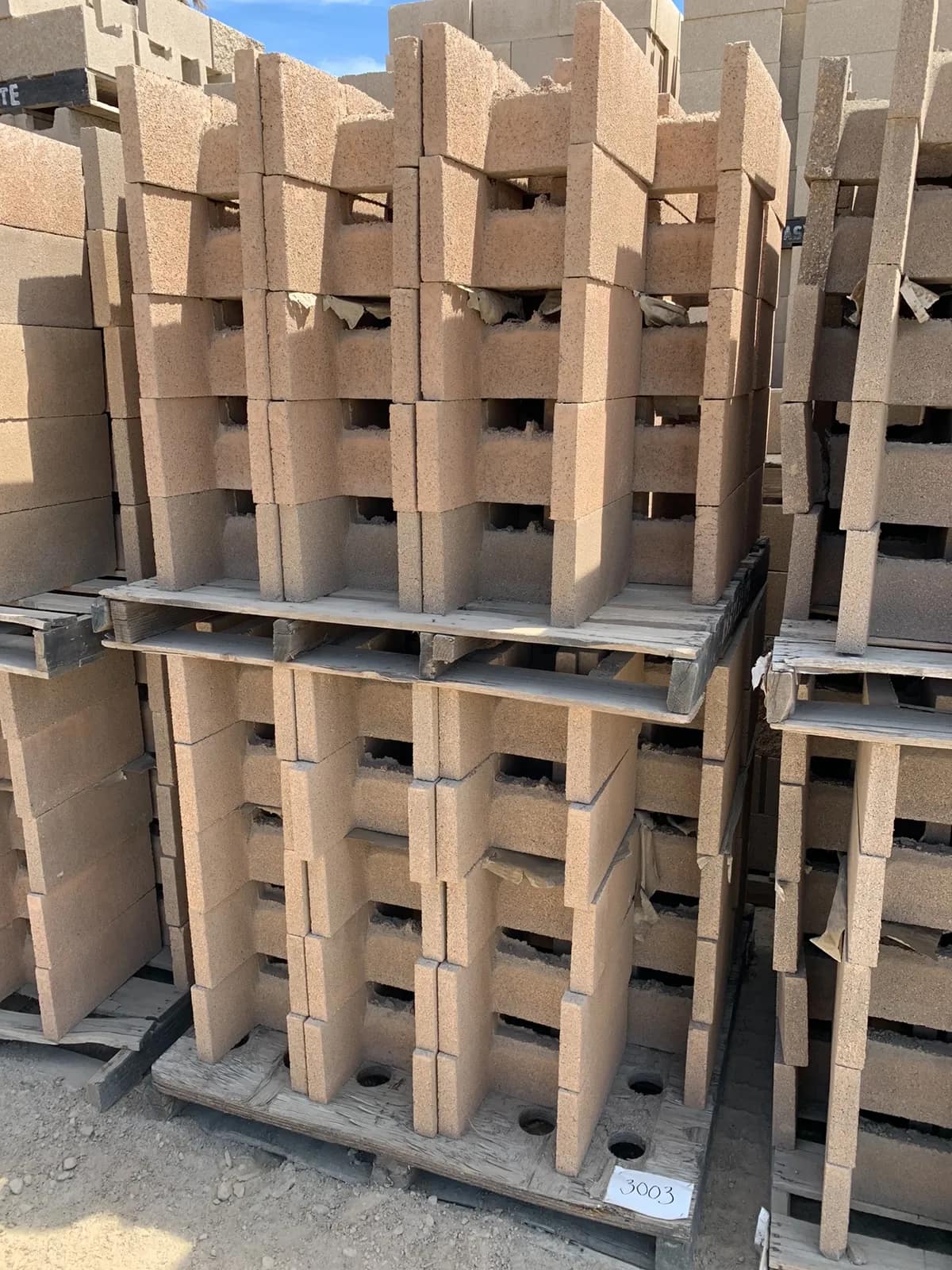 2-pallets-of-12x8x16-doebb-tan-8cc846