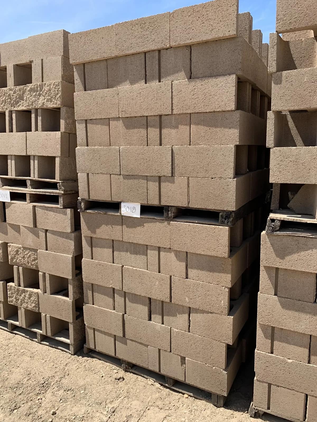 2-pallets-of-12x8x16-s1s-oe-std-tan-349b1a