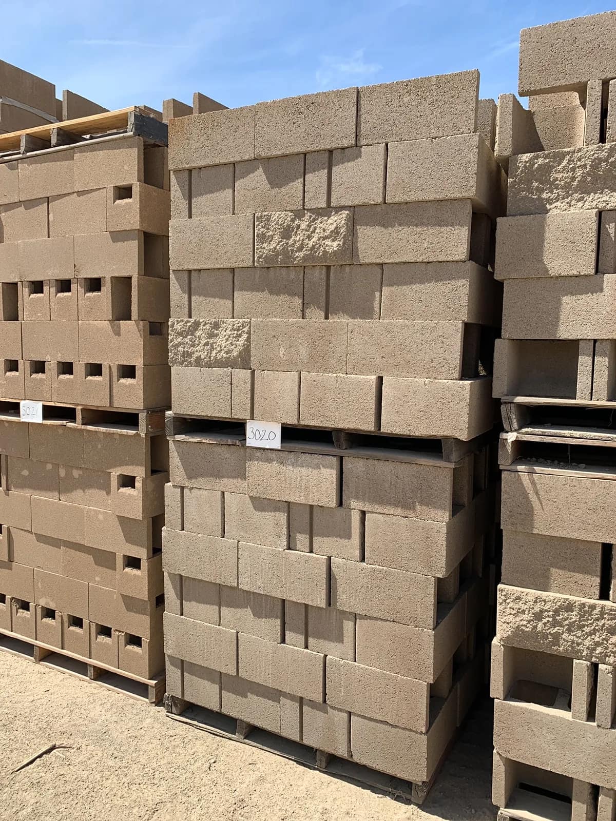2-pallets-of-12x8x16-s1s-oe-std-tan-114387