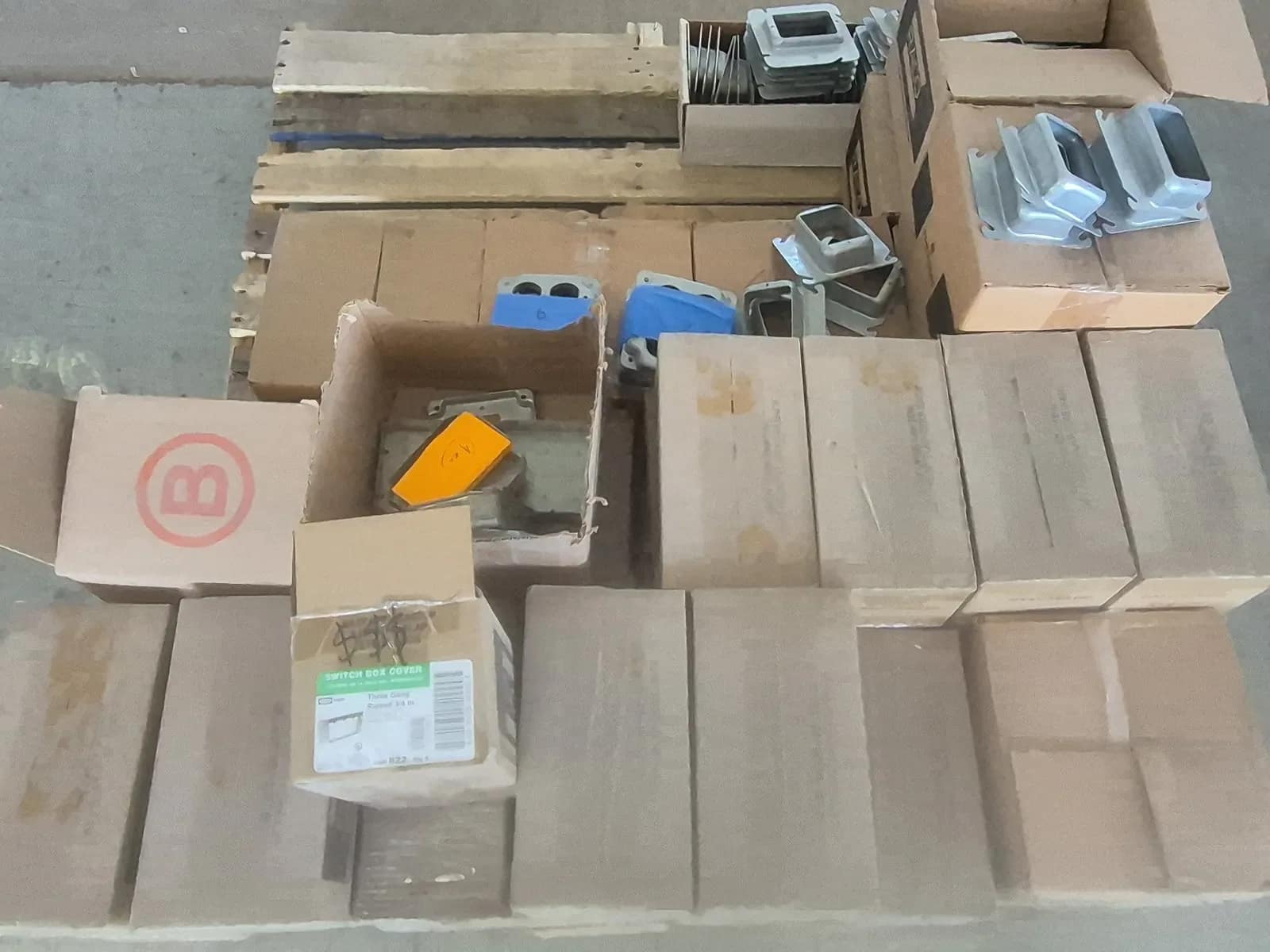 approximately-35-boxes-of-assortment-of-switch-box-cover-bfdc1f