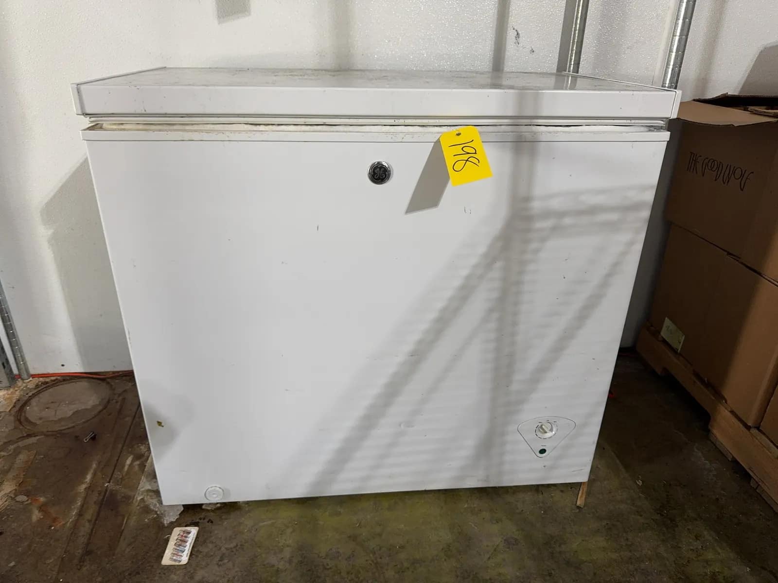 ge-fcm7shbww-115v-freezer-with-contents-mtnkedo6