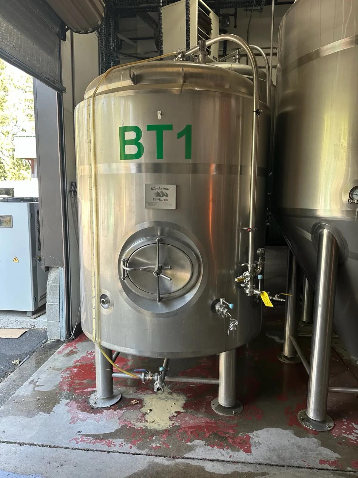 blackstone-ventures-stainless-steel-jacketed-brite-beer-tank-20bbl-mtnlygzy