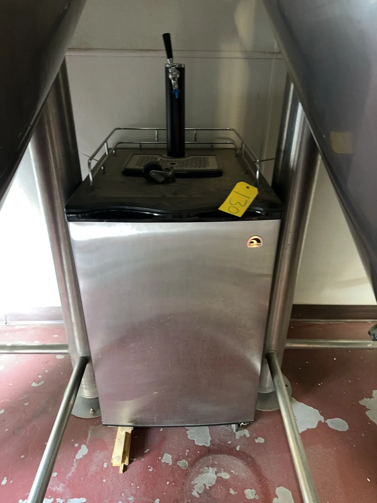 igloo-single-tap-kegerator-a060ff