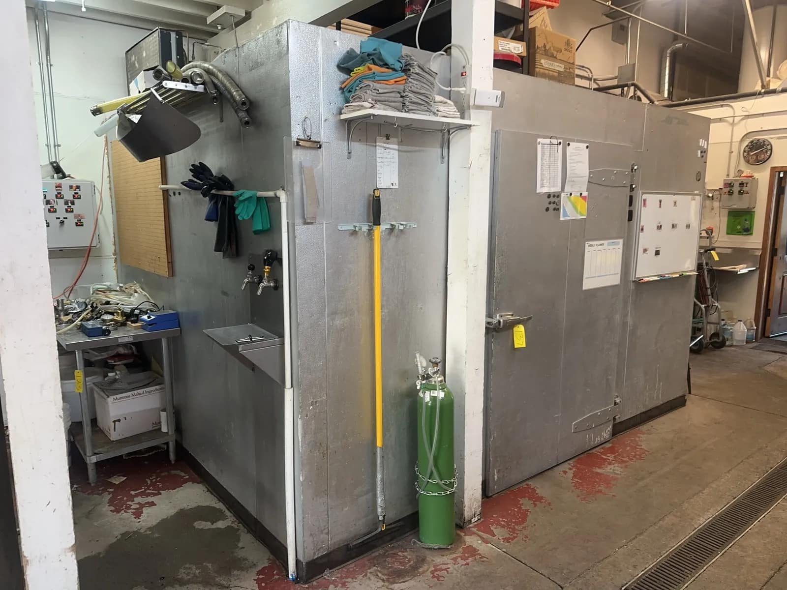carroll-coolers-10x12-walk-in-cooler-contents-not-included-mtnguhx0