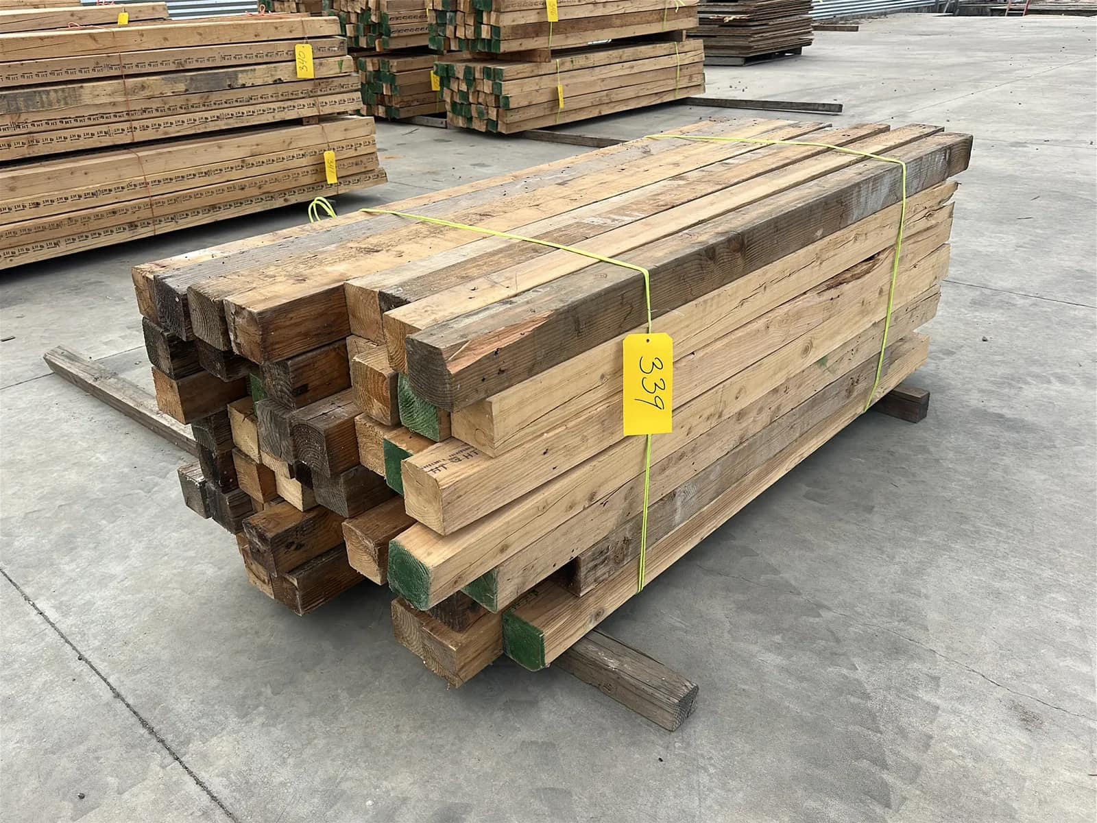 56-assorted-4x4-posts-mtmcdcwo
