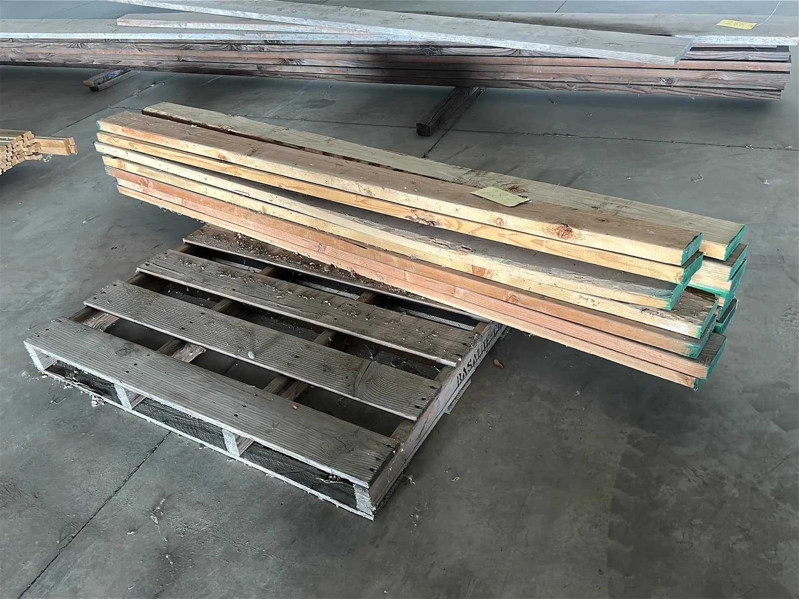 14-2x6-wood-planks-92-mtmc7b0q
