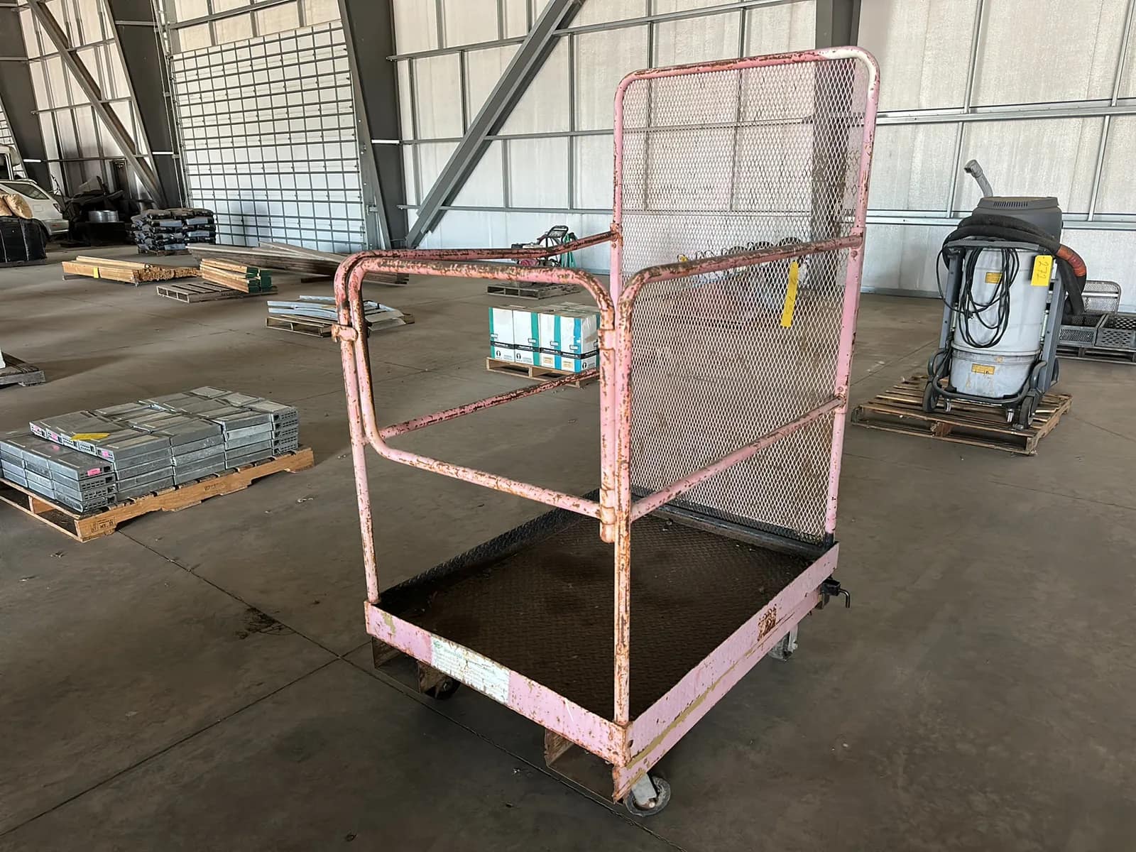 forkliftable-man-basket-fbae98