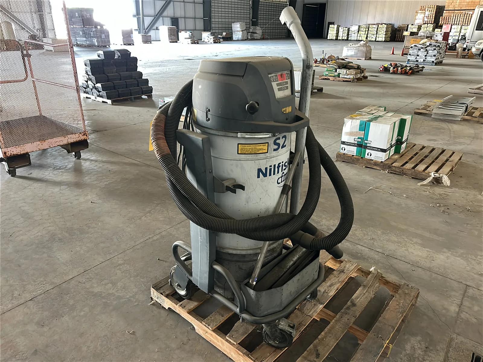 nilfisk-cfm-s2-vacuum-65846e