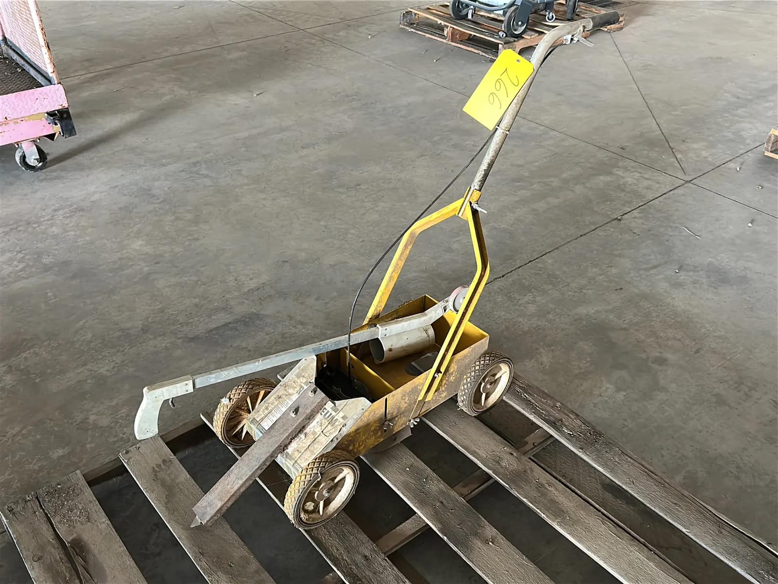 rustoleum-marker-cart-3ea288