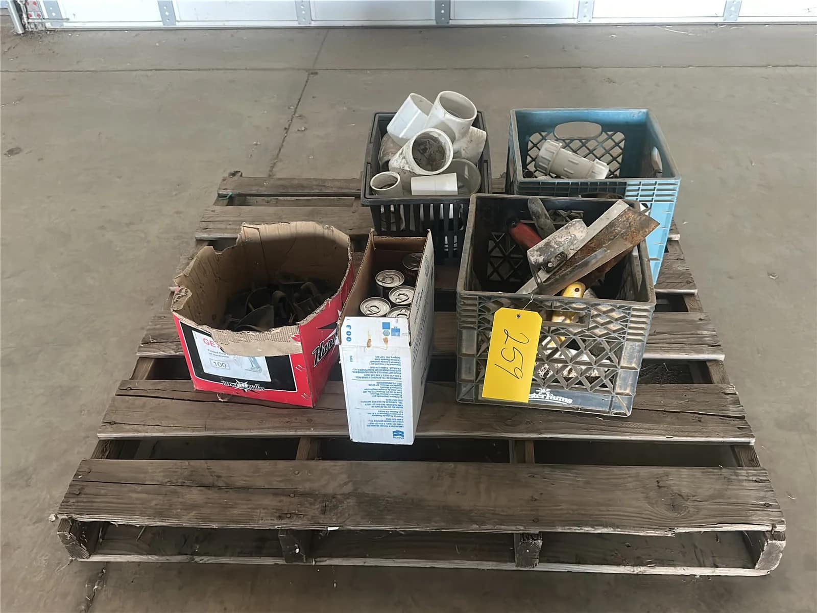 contents-of-pallet-crate-of-pvc-elbows-ball-valves-ultra-duty-grease-cans-and-more-e962ce