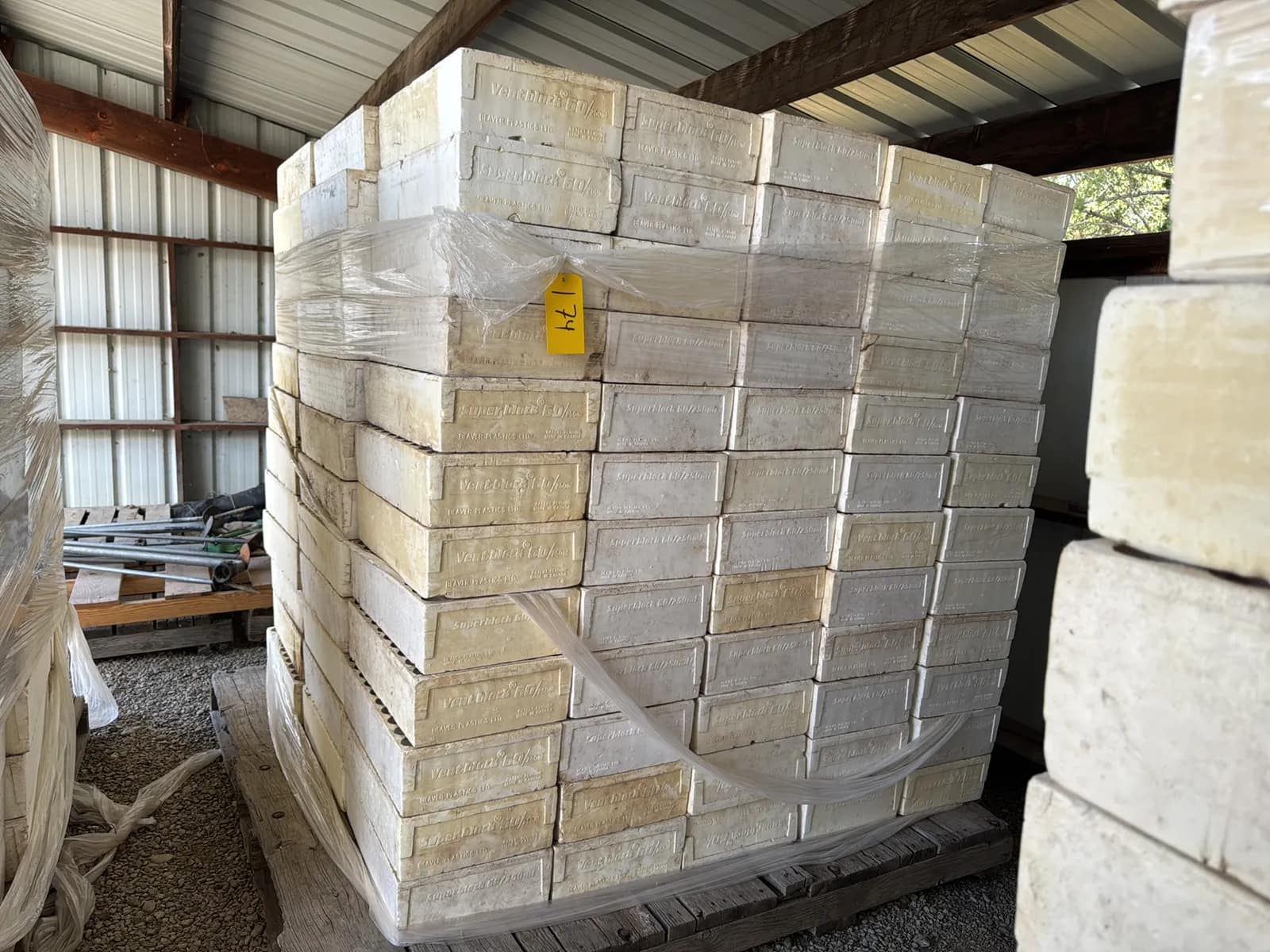 contents-of-pallet-superblock-styrofoam-60-256ml-8c7dc0