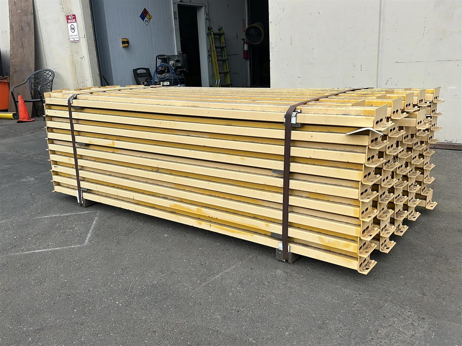 81-6x96-pallet-racking-crossmembers-0101-1788448842373-mtlo9imd