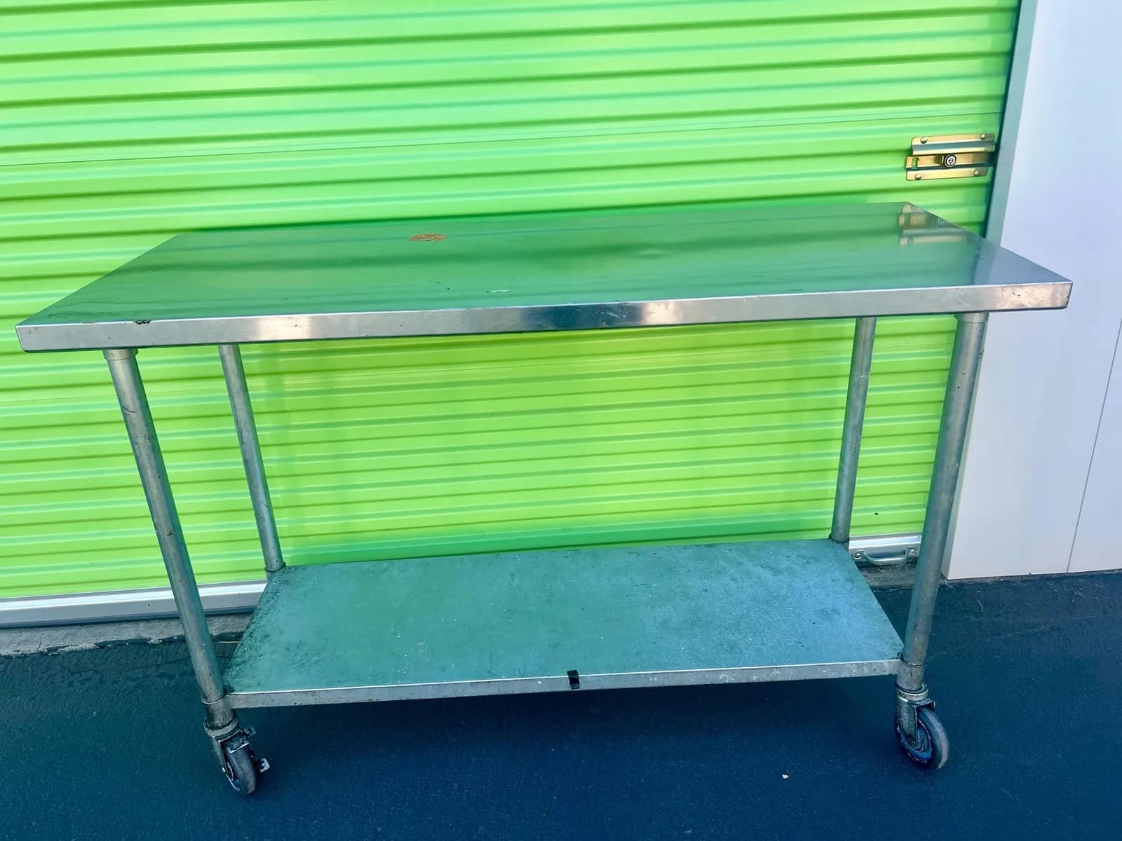 5-foot-stainless-steel-commercial-work-table-with-wheels-383636
