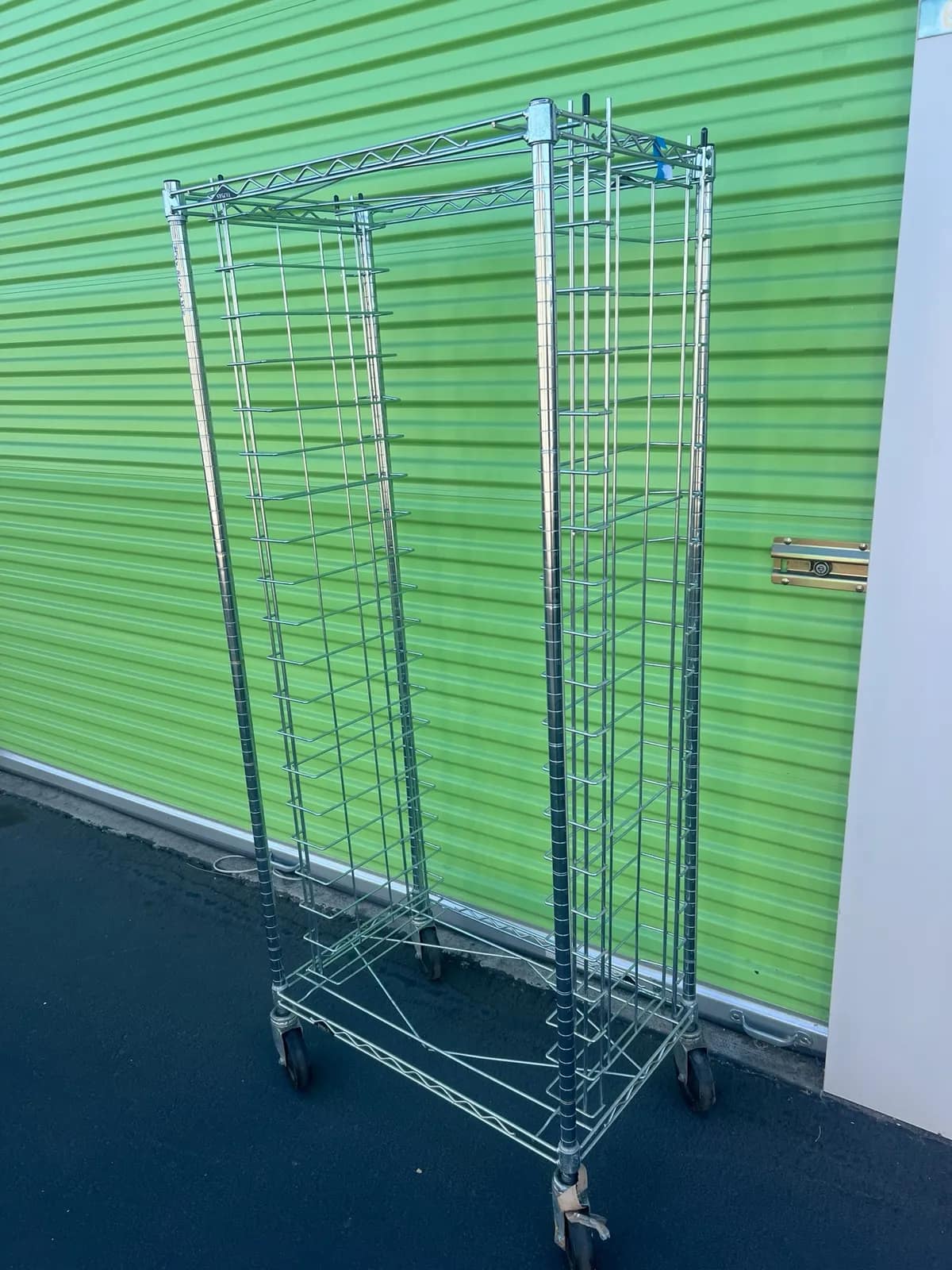 speed-rack-metal-rolling-rack-with-shelves-929981