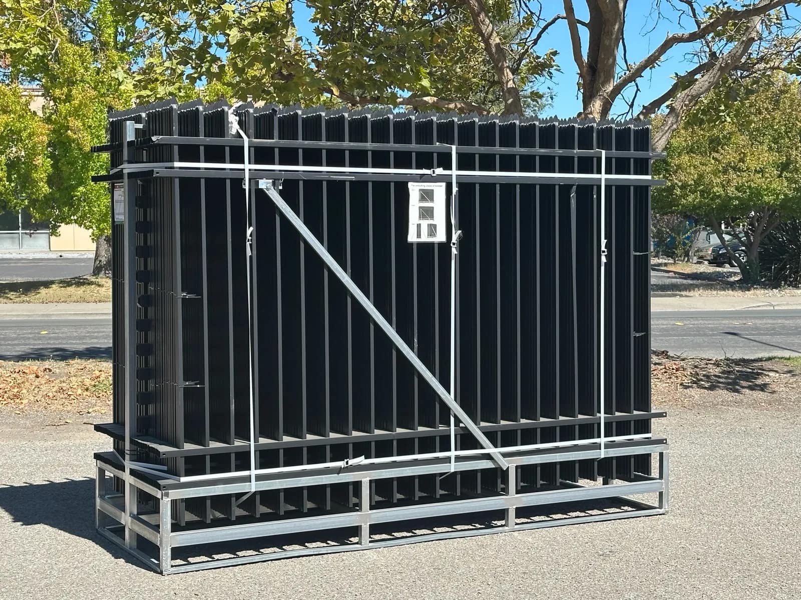 quantity-of-30-2026-kj-10x7-wrought-iron-powder-coated-fence-panels-with-posts-300-linear-feet-total-unused-mtup1735