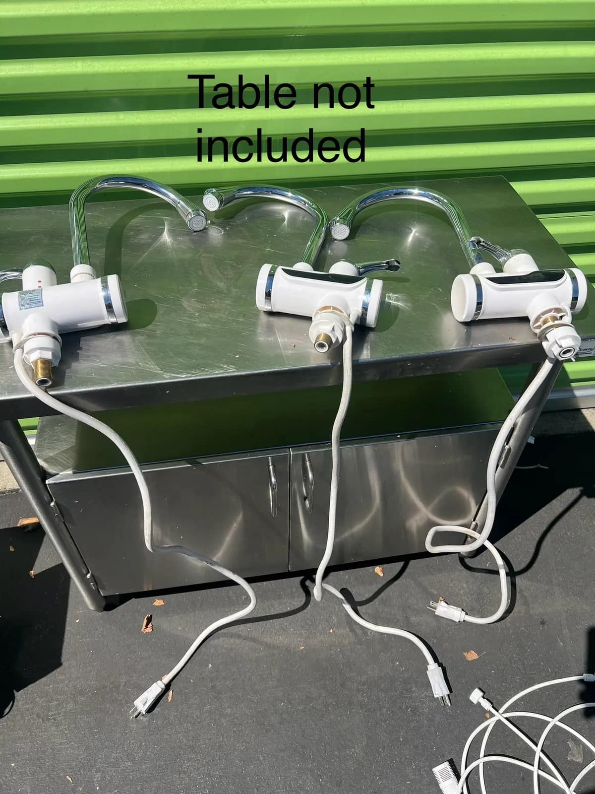 thermo-electric-faucets-tankless-hot-water-lot-of-3-mtxl7u87