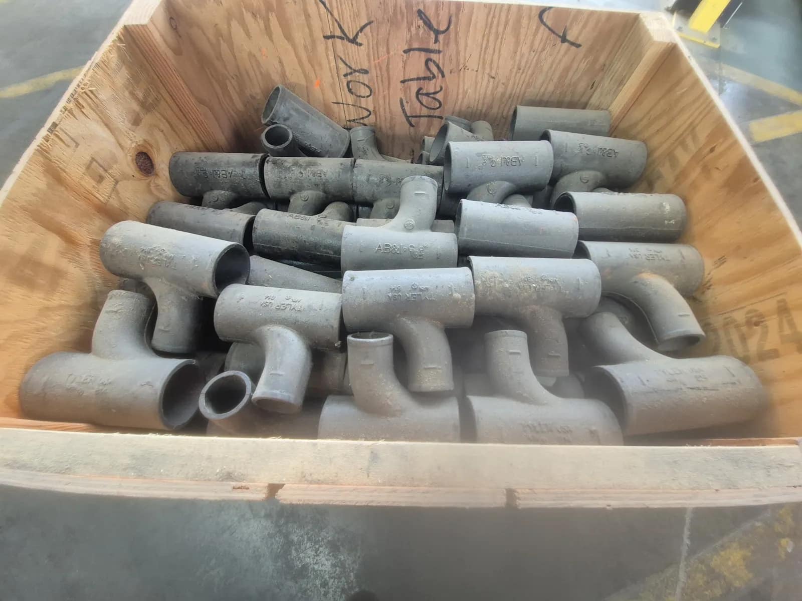 contents-of-pallet-assortment-of-cast-iorn-3x2-sanitary-tee-approximately-90-74b5b0