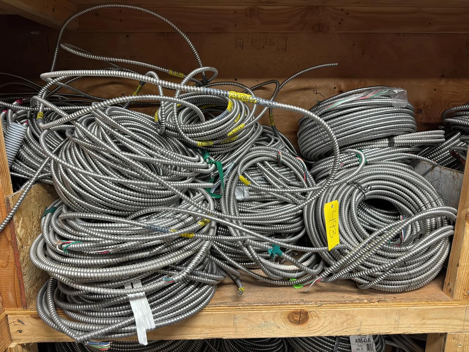contents-of-1-shelf-assorted-conduit-mubixzdf