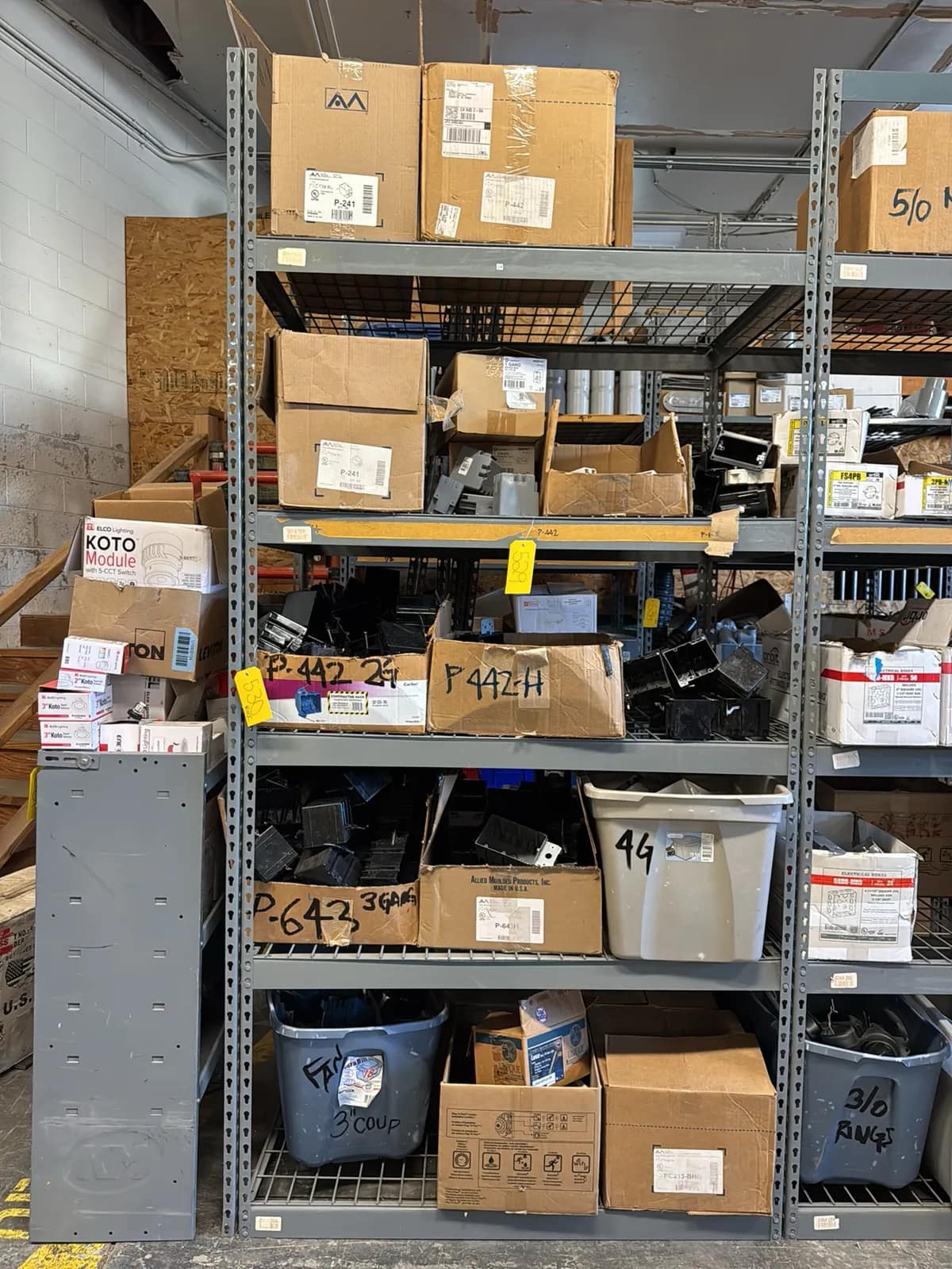 contents-of-rack-assorted-gang-boxes-rack-not-included-mubmvq52