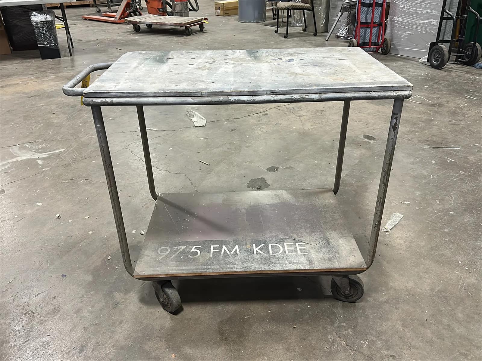 rolling-shop-cart-e78e55