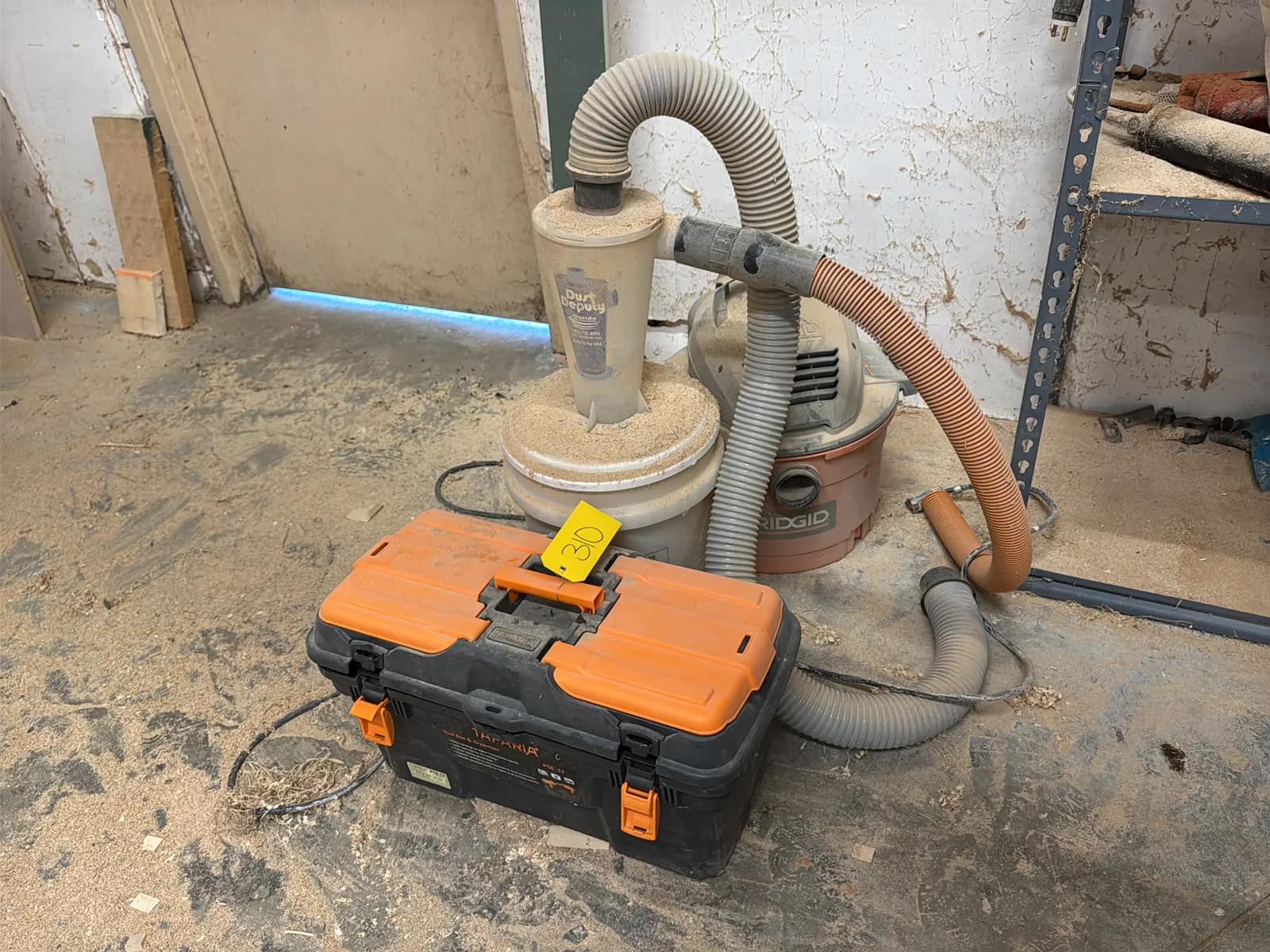 toolbox-vacuum-and-dust-collector-23d9fe