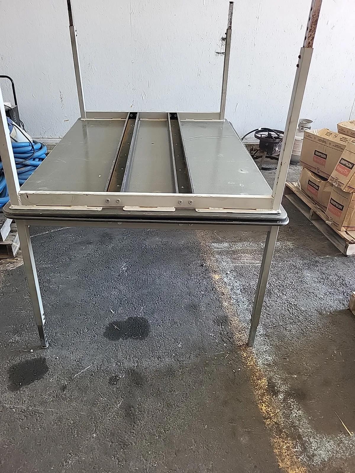 2-metal-work-tables-mu4s07fk