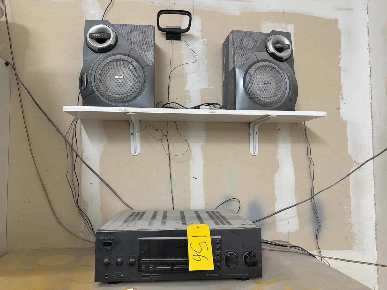 kenwood-receiver-with-speakers-6566bb