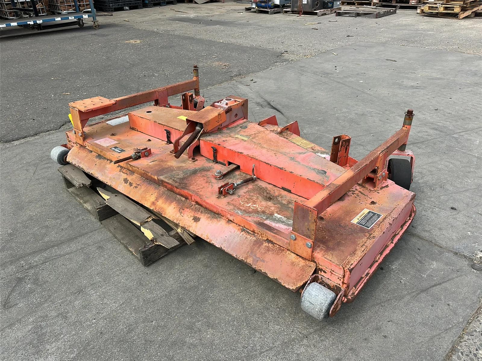 kubota-rc72r-f24-front-mount-mower-deck-mu6eyvba