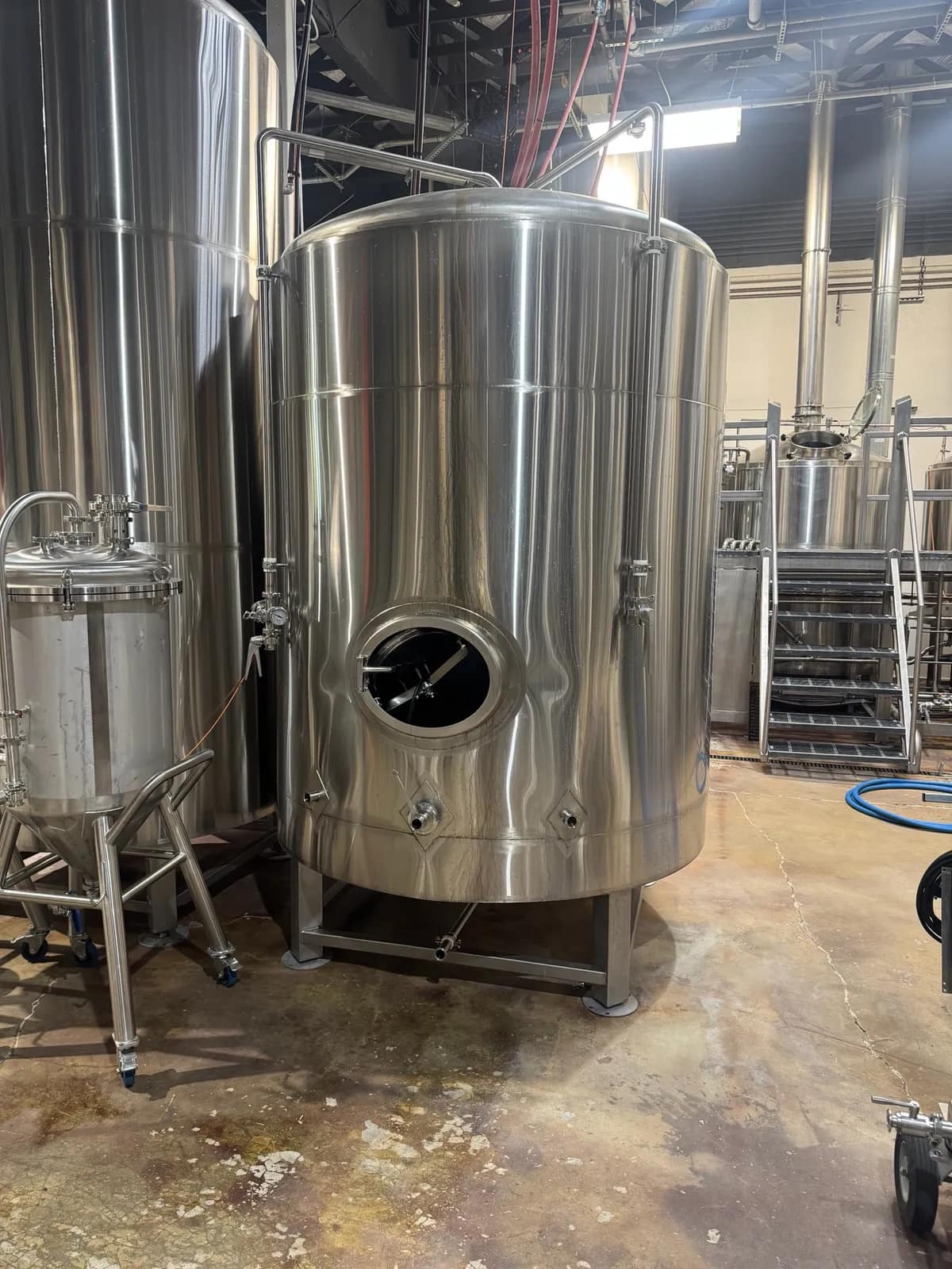 40bbl-stainless-steel-jacketed-brite-tank-mugh3opb