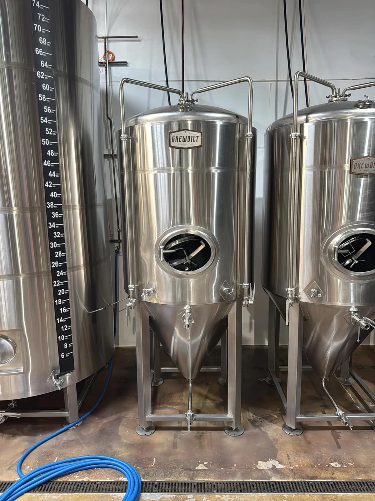 2022-brewbilt-20-bbl-stainless-steel-jacketed-fermentation-tank-mugfr6wg