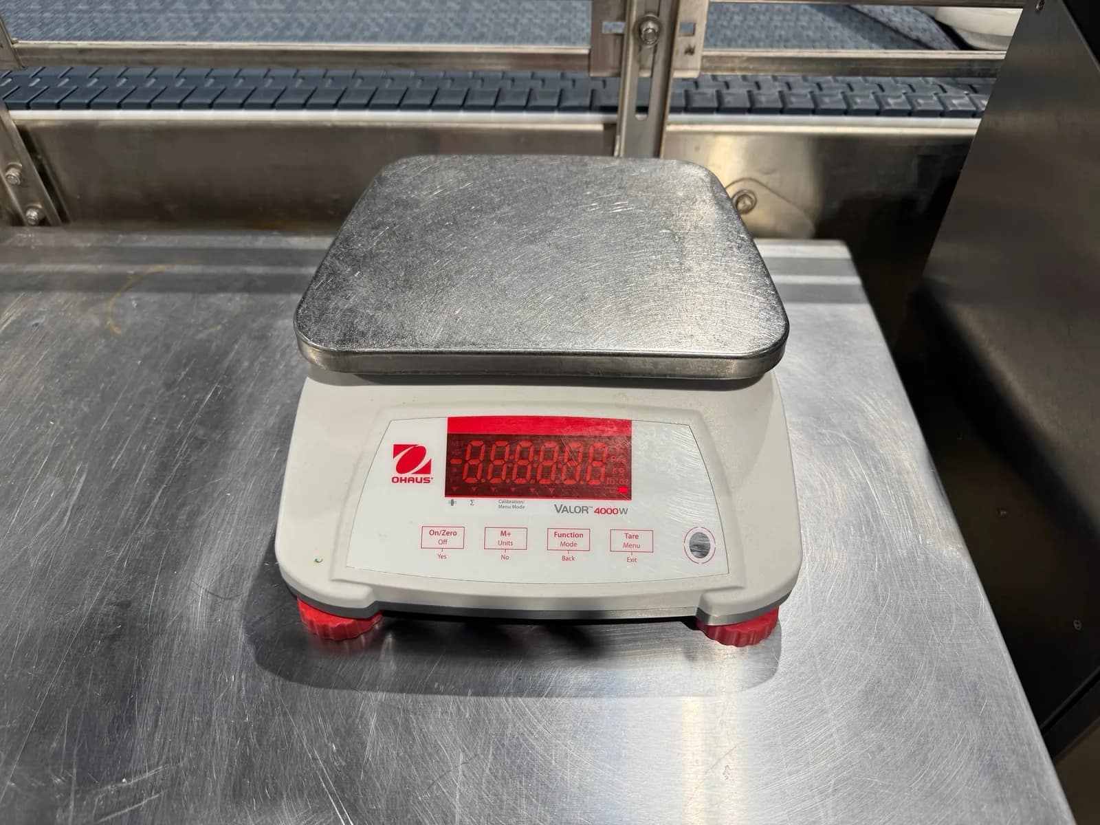 ohaus-valor-4000w-v41pwe6t-bench-scale-mugfvy3q