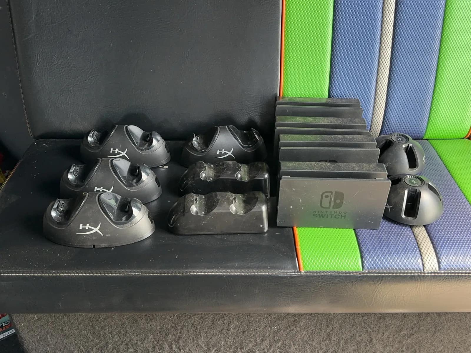 8-controller-chargers-and-4-nintendo-switch-chargers-muzyu1x2