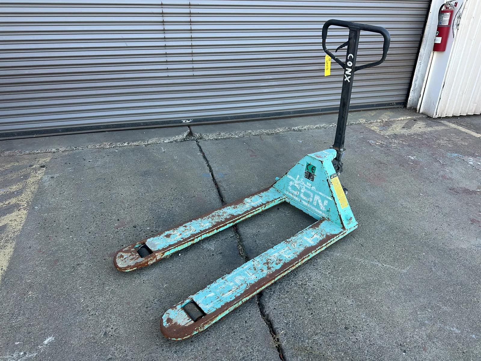 wesco-5500lb-capacity-pallet-jack-27b390