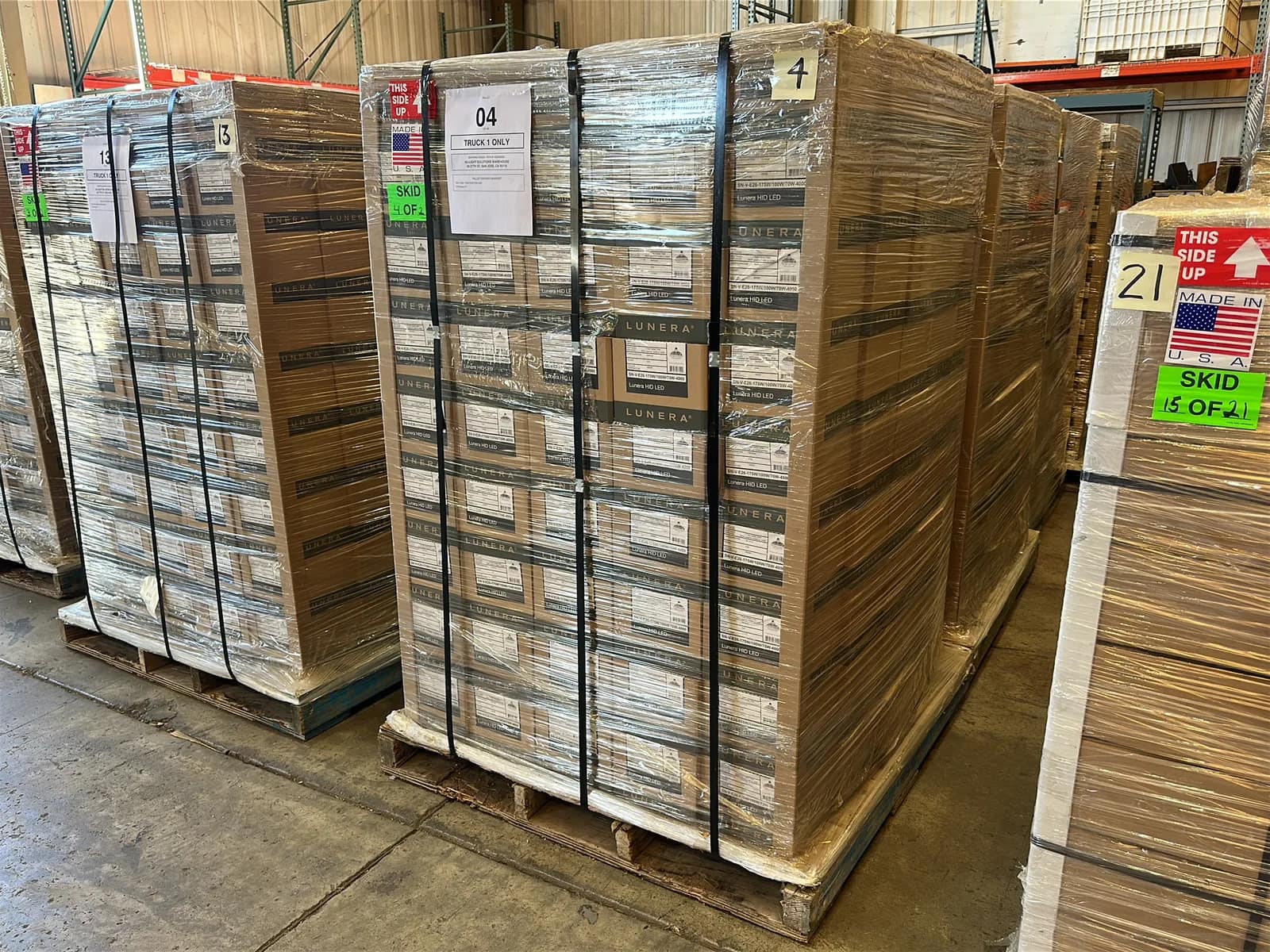 225-lunera-led-vertical-susan-lamps-175w100w70w-e26-25875-approximate-retail-value-unused-muoozn2g