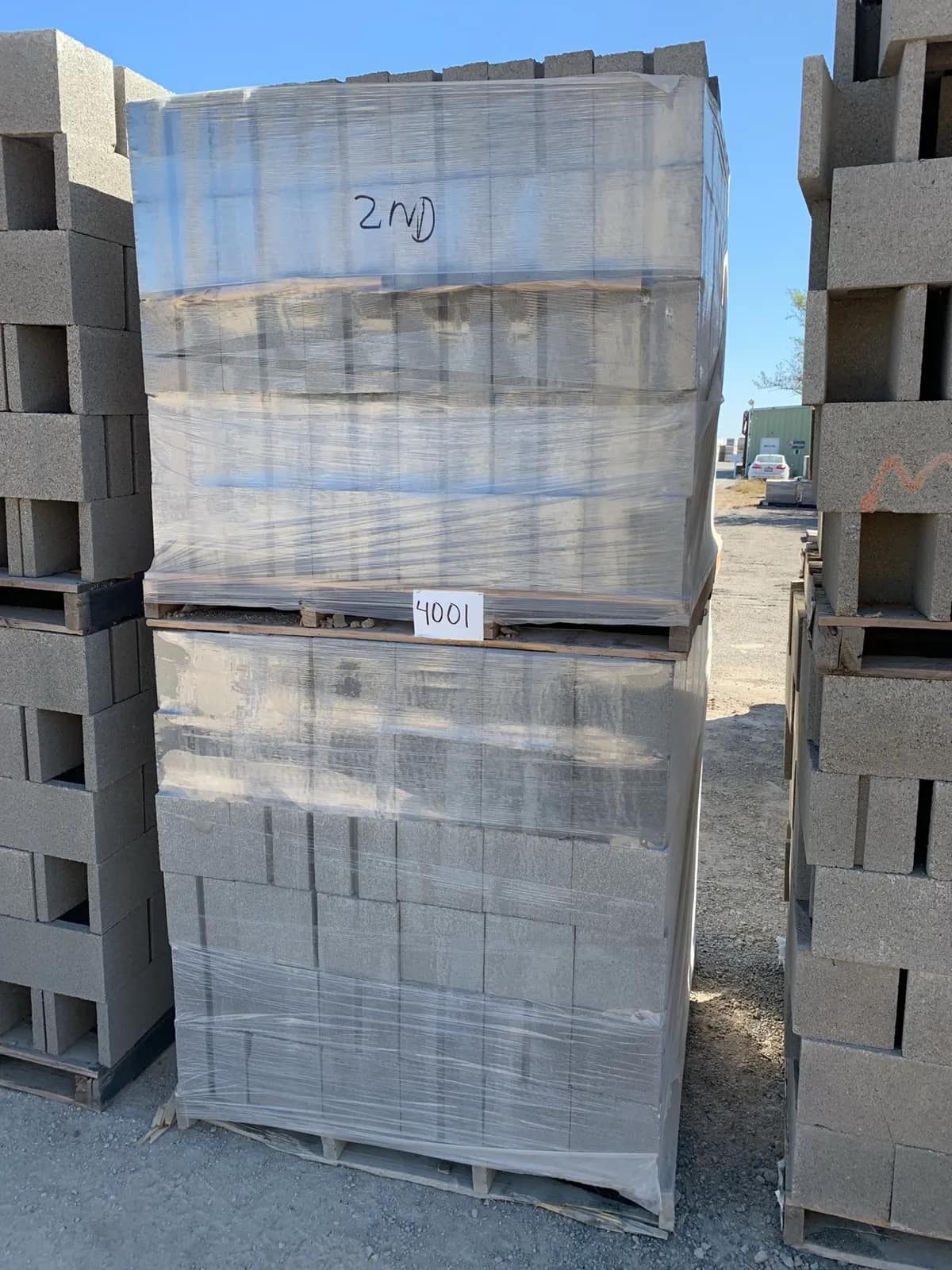 2-pallets-8x8x8-std-half-gray-ee8104