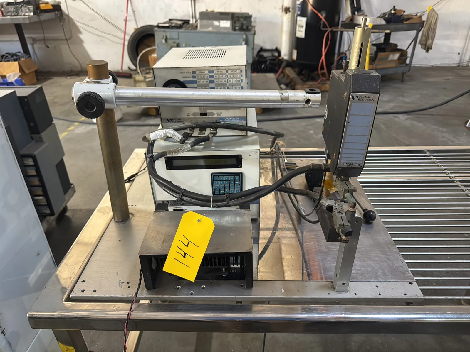 unitek-fine-spot-spot-welder-with-power-supply-d0fdc0