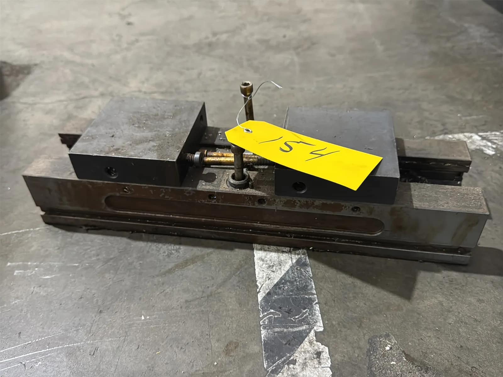 4-machinist-vise-c72226