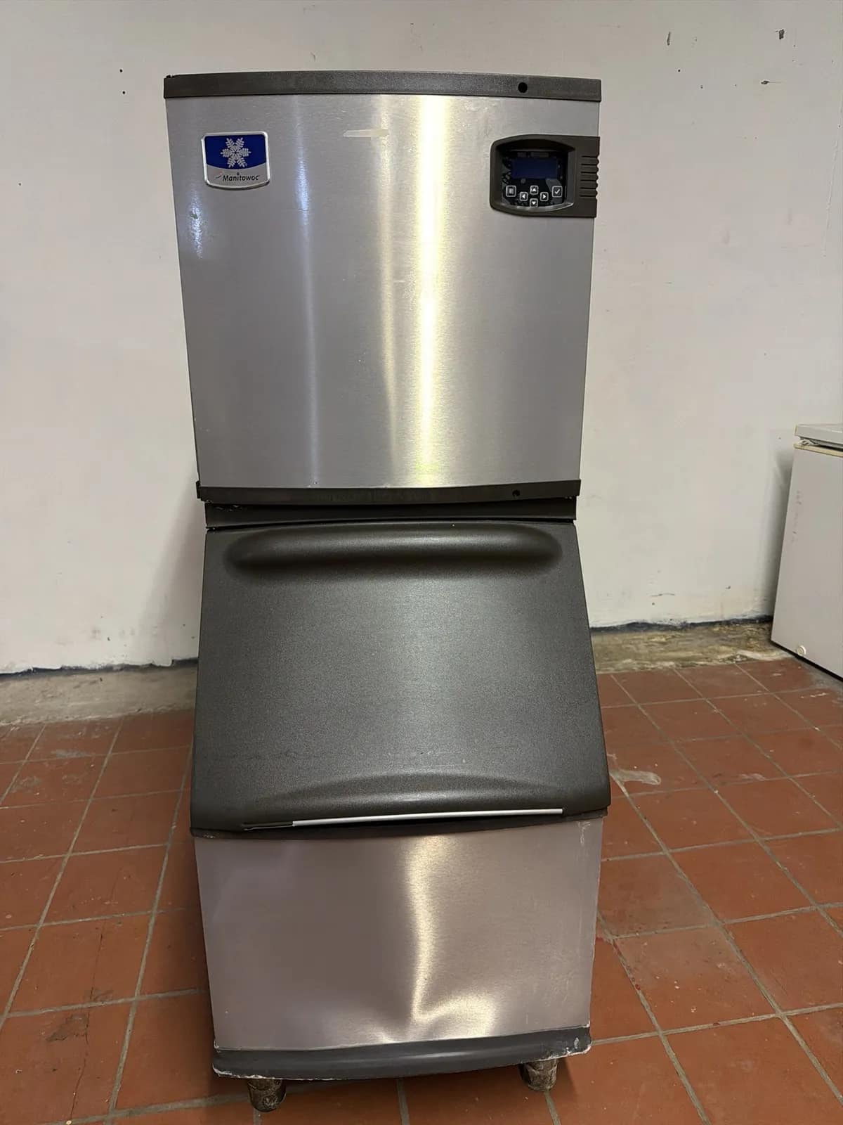 manitowoc-ice-maker-873f38