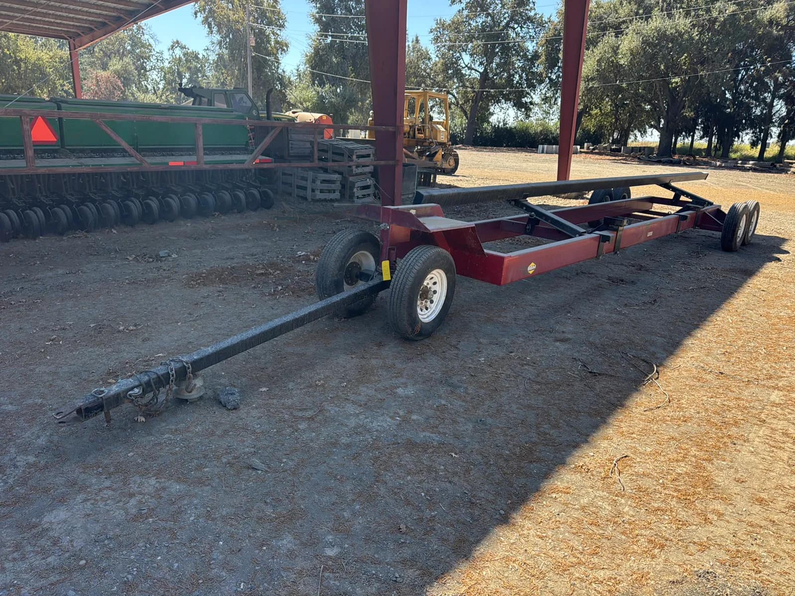 2016-sbm-32-header-hauler-1353e4