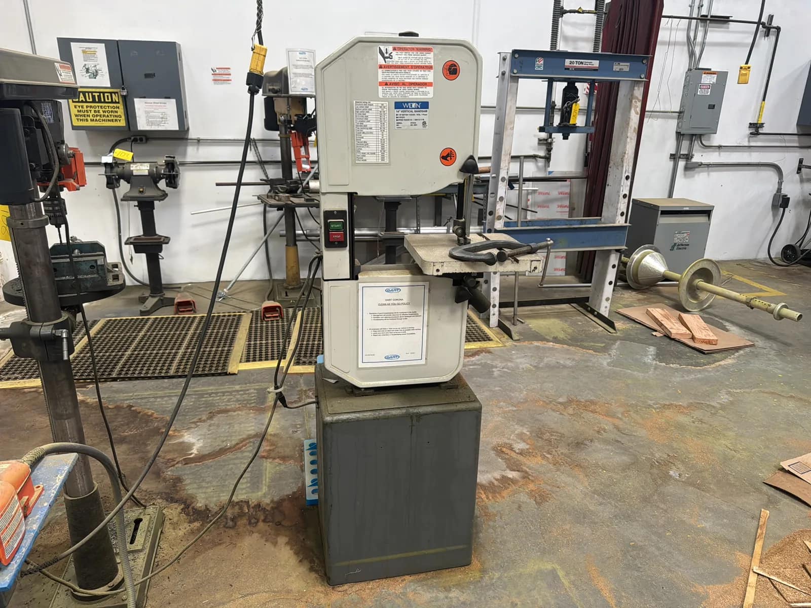 wilton-14-vertical-bandsaw-847c28